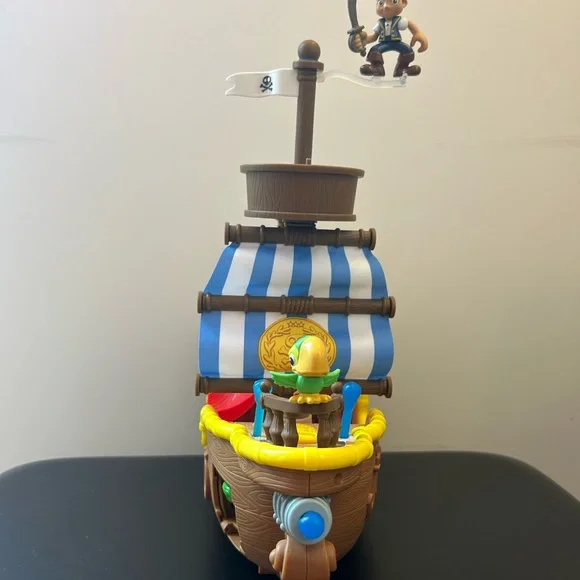 Collectable Fisher-Price Disney's Jake and The Never Land Pirates Jake's Musical - Picture 3 of 10